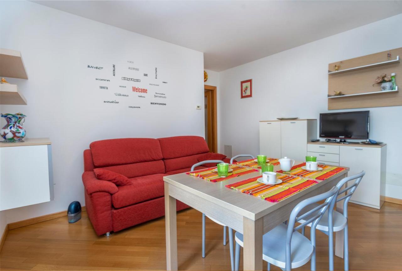 Ai Gelsomini - Lovely Flat With Terrace And Parking! Udine Eksteriør bilde